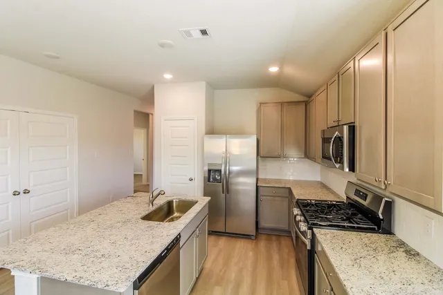 $1,545 | 10743 Sunlit Street, Conroe, TX 77303