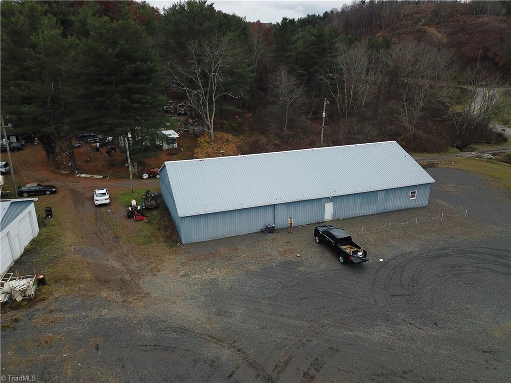 309 Pottery Road Fancy Gap, VA 24328 - Photo 2 of 50 Gallery Image 2