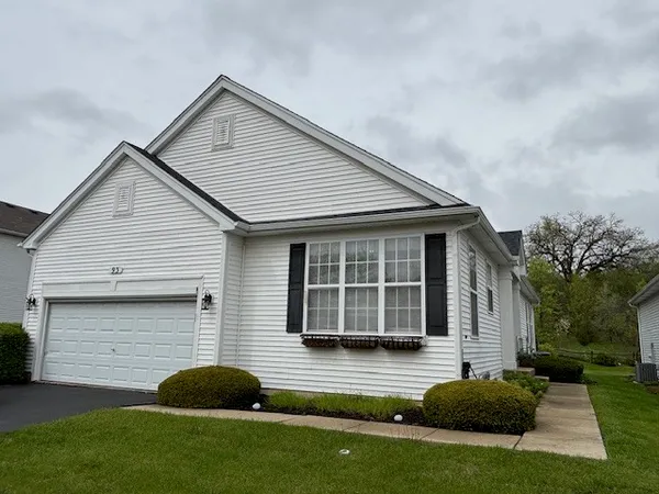 $375,000 | 93 Netherlands Drive, Antioch, IL 60002