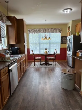 $375,000 | 93 Netherlands Drive, Antioch, IL 60002