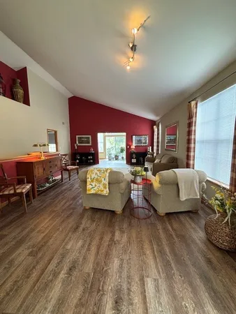 $375,000 | 93 Netherlands Drive, Antioch, IL 60002