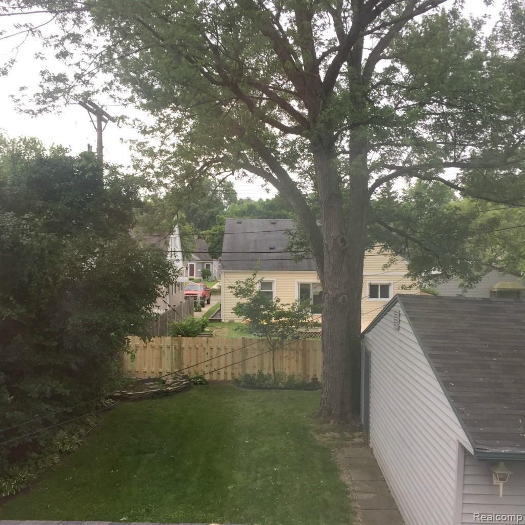 1737 Oxford Road Berkley, MI 48072 - Photo 23 of 40 View of backyard from upper level
