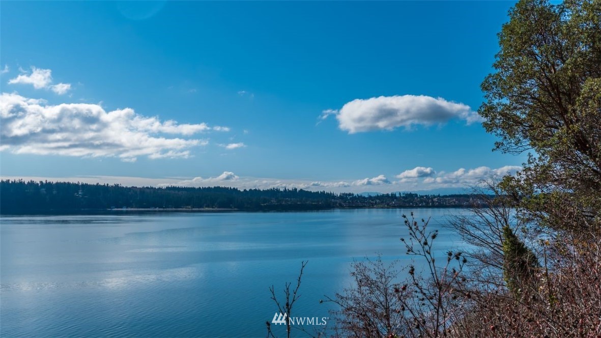 935 View Ridge Drive Oak Harbor, WA 98277 - Photo 3 of 25 Gallery Image 3