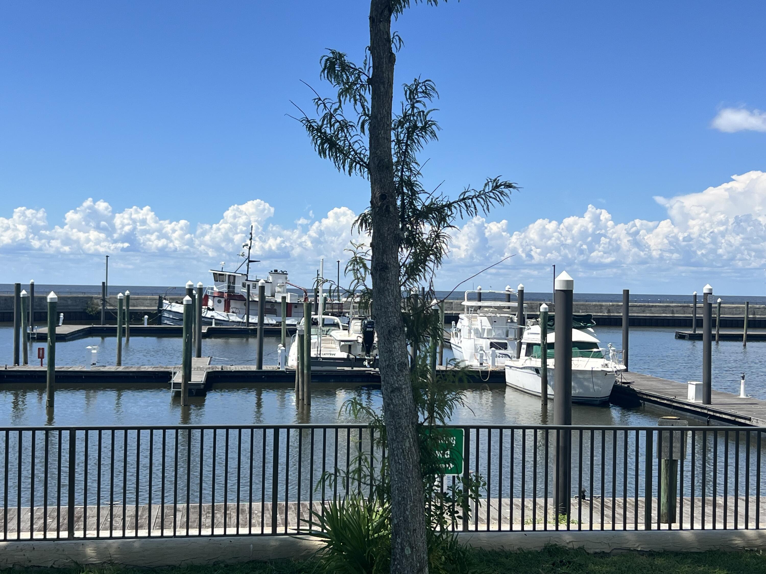 197 West Main Street Pahokee, FL 33476 - Photo 4 of 5 IMG_2420