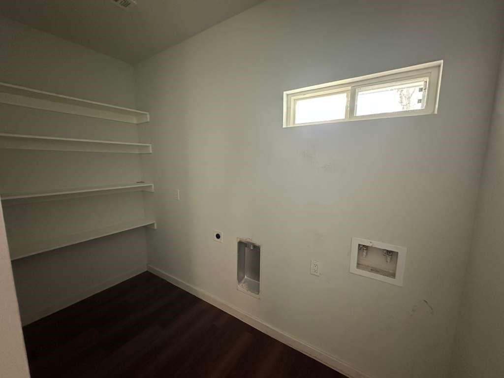 1307 West 33rd Street Tyler, TX 75702 - Photo 11 of 11 a view of a room with empty racks