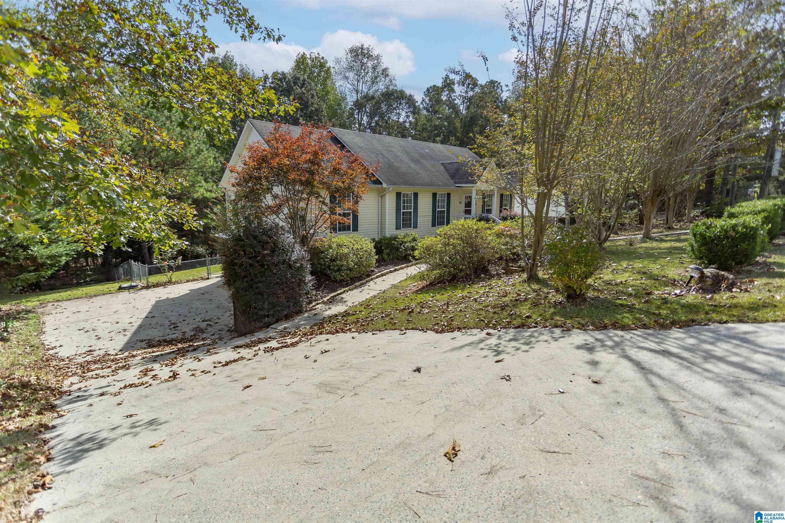 178 South Hillcrest Road Odenville, AL 35120 - Photo 7 of 57