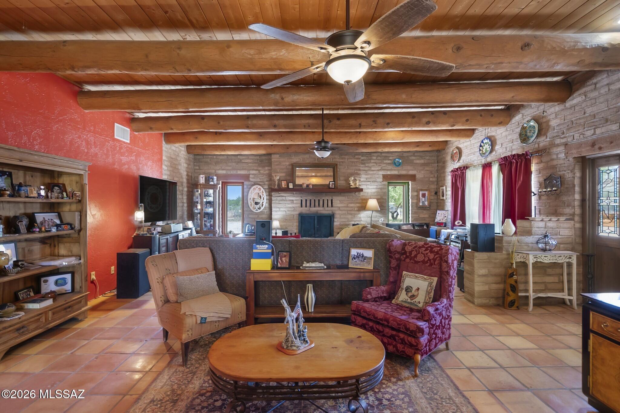 5216 West Arivaca Road Amado, AZ 85645 - Photo 5 of 50 Great Room