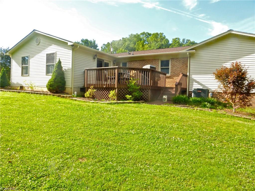 246 Ridgeview Drive Mount Airy, NC 27030 - Photo 8 of 28 Gallery Image 8