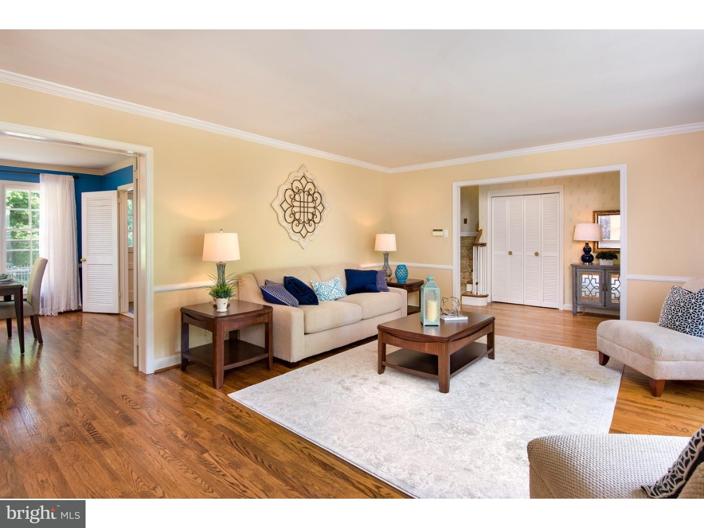 1307 Pinewood Road Villanova, PA 19085 - Photo 4 of 25