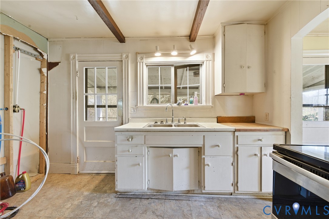 13300 Sandy Point Road Charles City, VA 23030 - Photo 8 of 28 Gallery Image 8