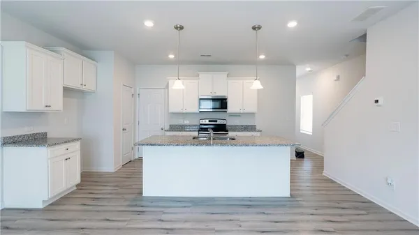 $2,000 | 3675 Abbey Way, Gainesville, GA 30507