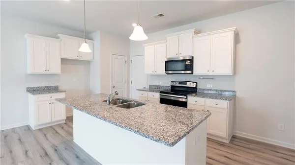 $2,000 | 3675 Abbey Way, Gainesville, GA 30507