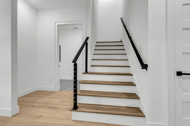 $950,000 | 142 Argosy Drive, Summerville, SC 29483