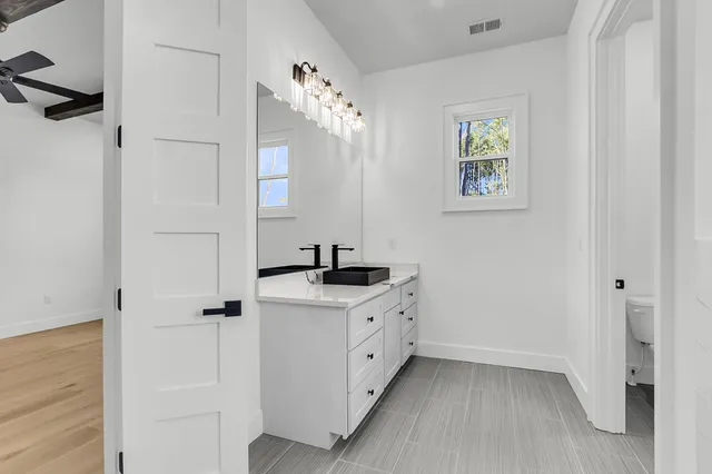 $950,000 | 142 Argosy Drive, Summerville, SC 29483