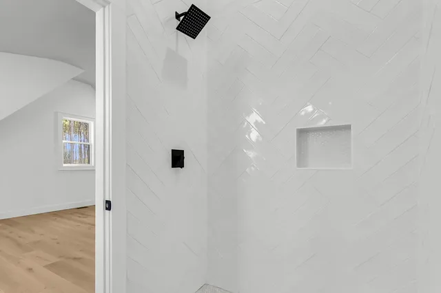 $950,000 | 142 Argosy Drive, Summerville, SC 29483