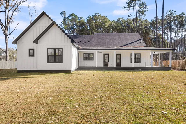 $950,000 | 142 Argosy Drive, Summerville, SC 29483