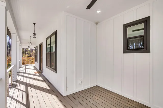 $950,000 | 142 Argosy Drive, Summerville, SC 29483