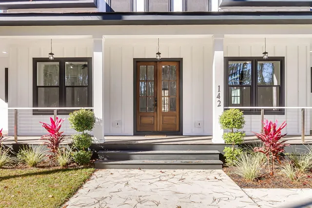 $950,000 | 142 Argosy Drive, Summerville, SC 29483