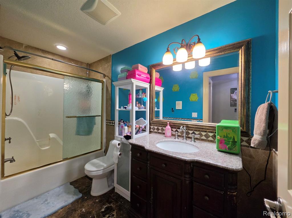 5150 West Carpenter Road Flint, MI 48504 - Photo 19 of 33