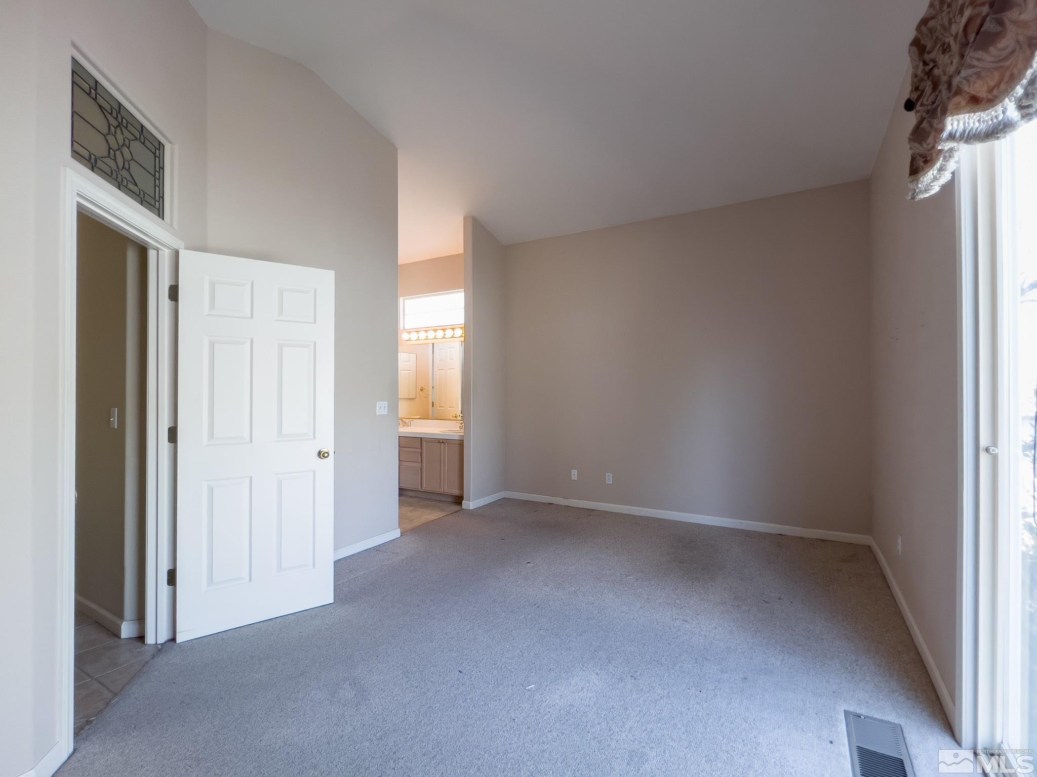 1465 Autumn Reno, NV 89511 - Photo 7 of 18 Photo 7