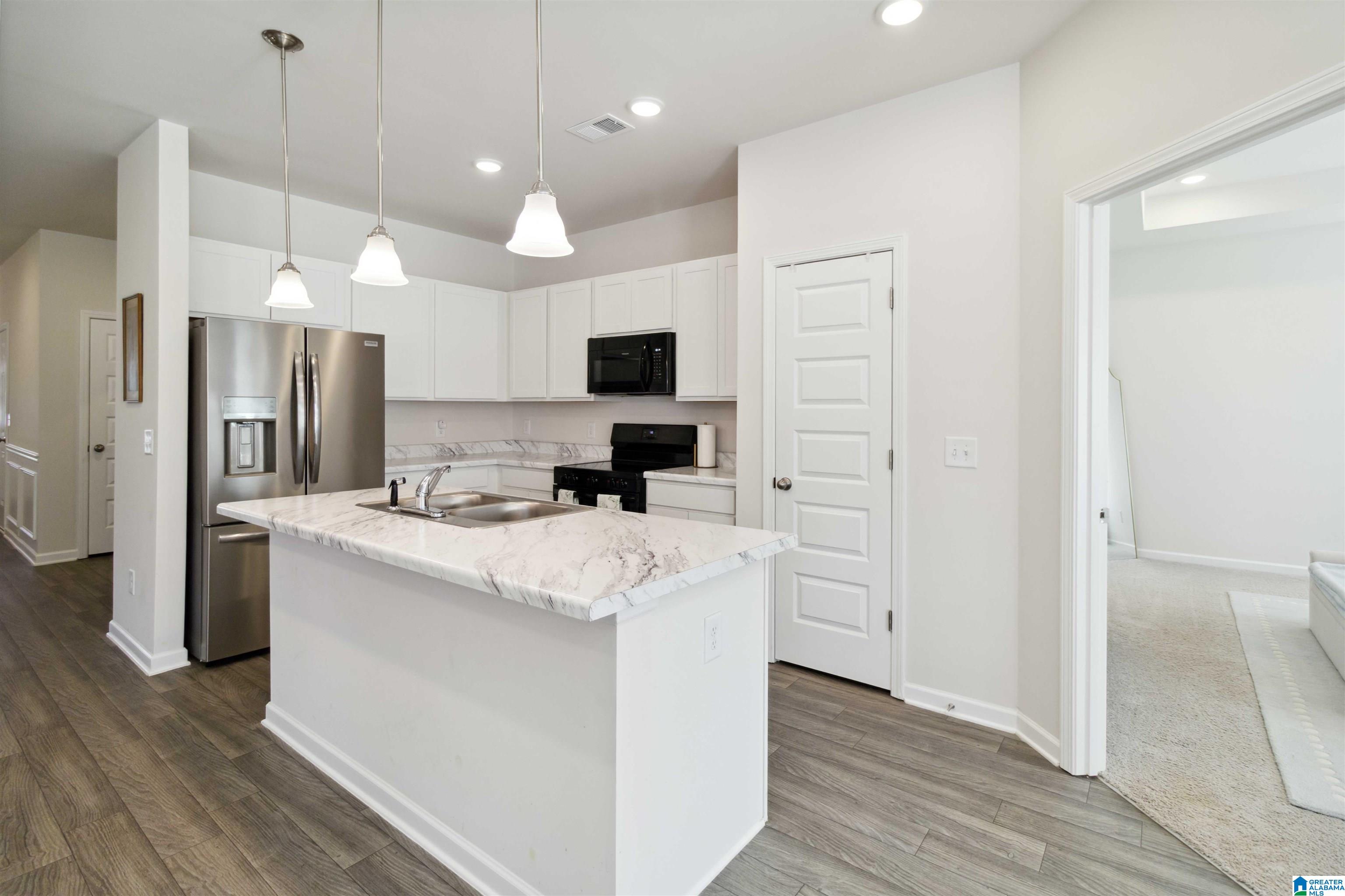 550 Ridge Circle Odenville, AL 35120 - Photo 9 of 26