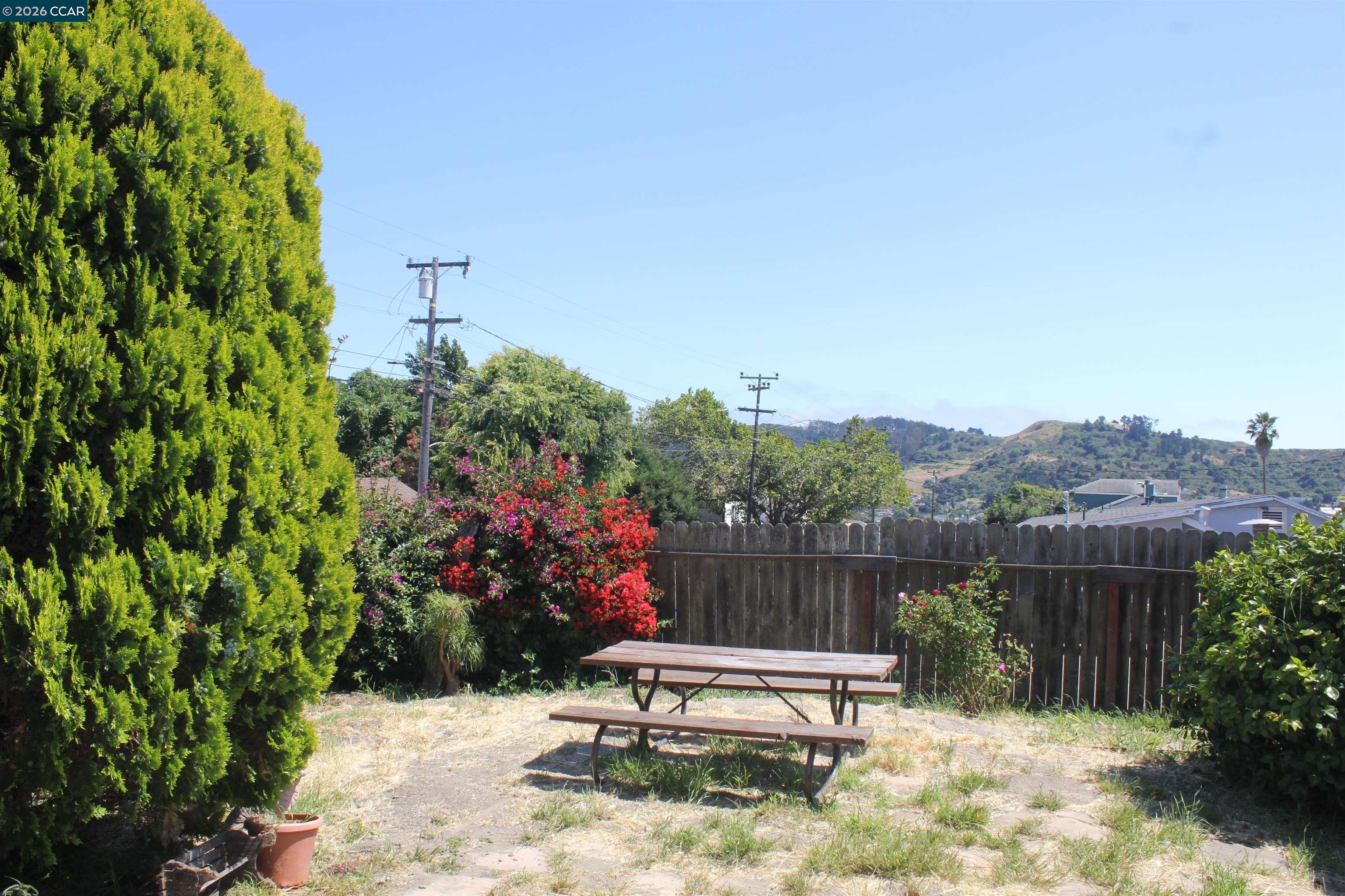715 Santa Maria Road El Sobrante, CA 94803 - Photo 4 of 42