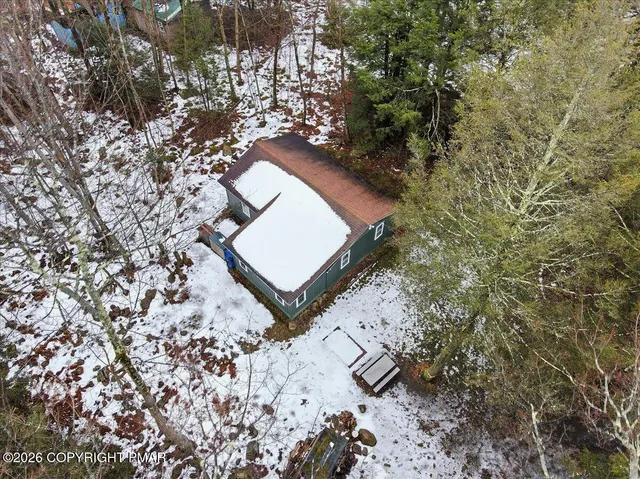 a view of a yard with a outdoor space