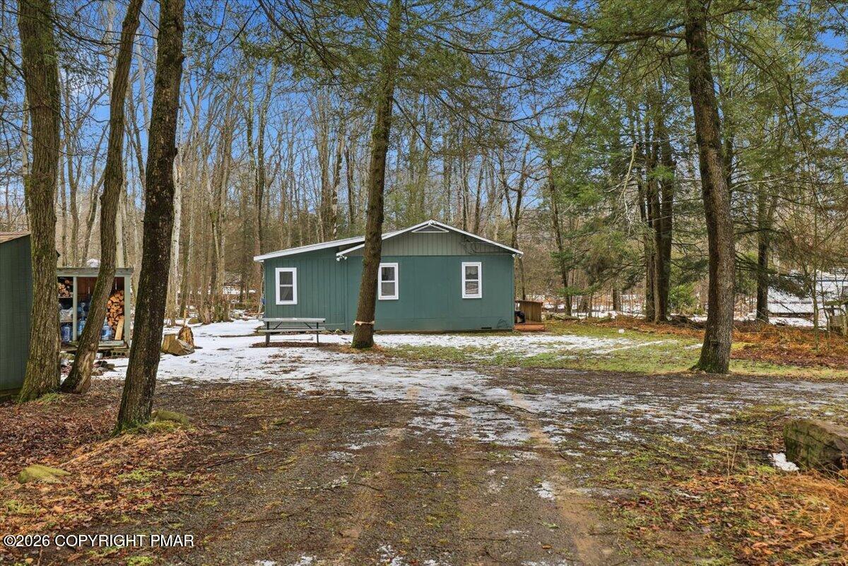 47 Red Wing Path Gouldsboro, PA 18424 - Photo 4 of 51 a view of a house with a yard