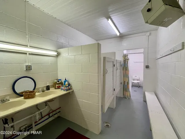 $85,000 | 47 Red Wing Path, Gouldsboro, PA 18424