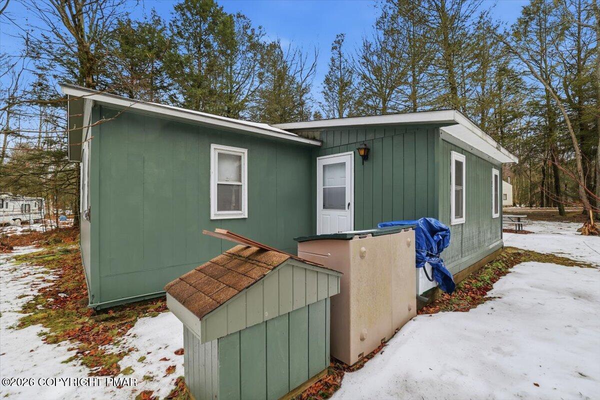 47 Red Wing Path Gouldsboro, PA 18424 - Photo 7 of 51 a backyard of a house with a table and chairs