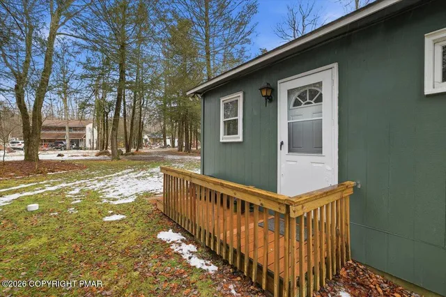a view of a garden with trees
