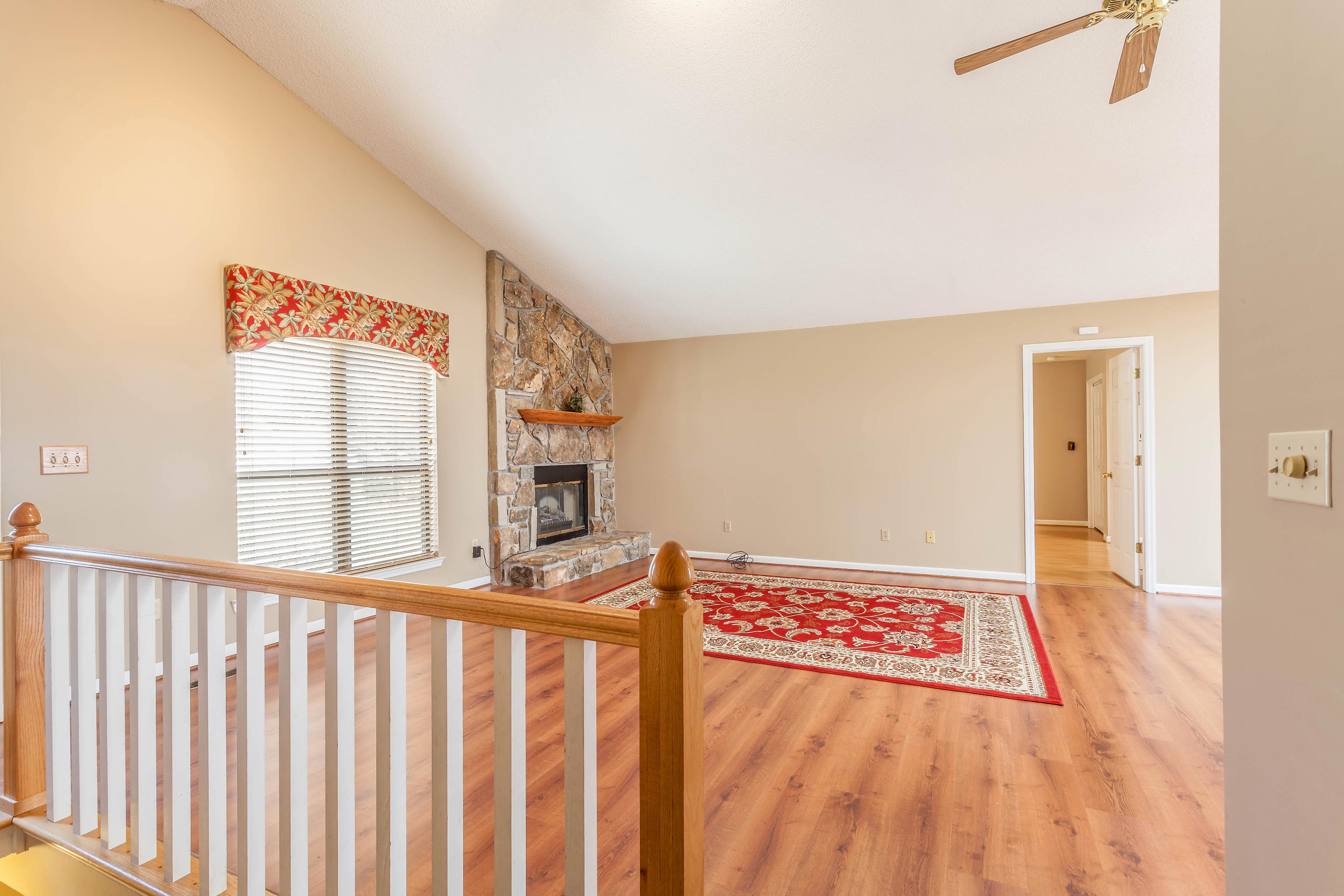 1051 Shady Fork Road Chattanooga, TN 37421 - Photo 4 of 19 Living Room 1