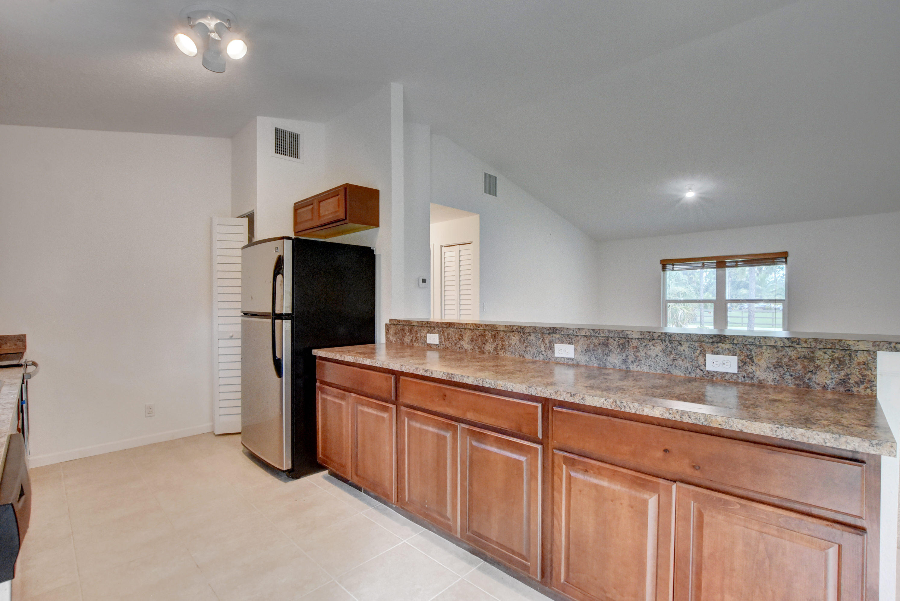 17184 63rd Road North Loxahatchee, FL 33470 - Photo 7 of 36 Kitchen