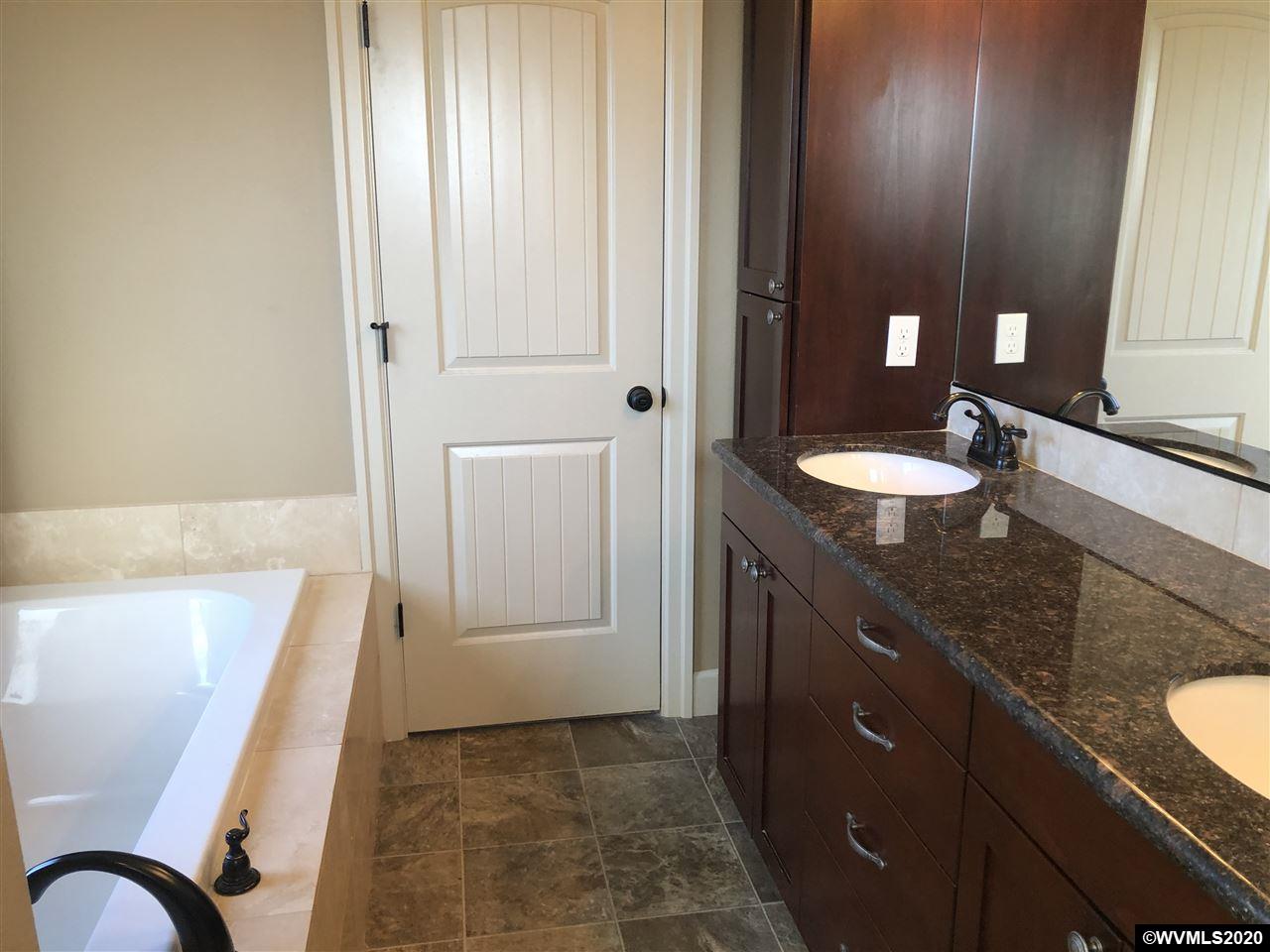 1137 Taurus Loop Northeast Keizer, OR 97303 - Photo 10 of 25