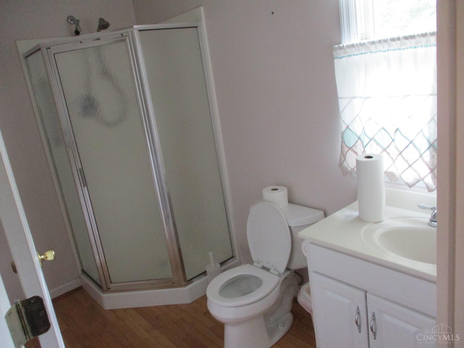 10952 Gosling Road Cincinnati, OH 45252 - Photo 12 of 34