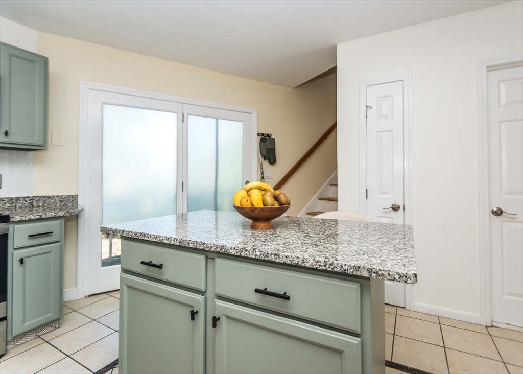 3 Mt Walley Road Waltham, MA 02451 - Photo 6 of 27