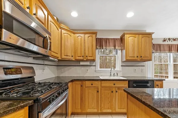 $750,000 | 22 Lakewood Drive, Alton, NH 03810