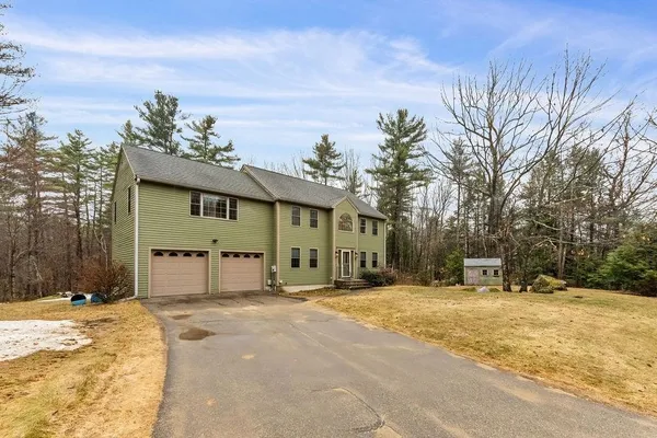 $750,000 | 22 Lakewood Drive, Alton, NH 03810