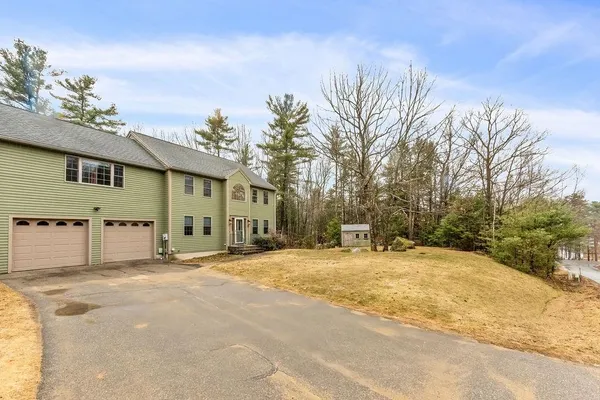 $750,000 | 22 Lakewood Drive, Alton, NH 03810