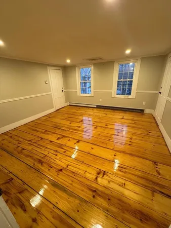 $2,200 | 368 North Elm Street, Unit 2, West Bridgewater, MA 02379