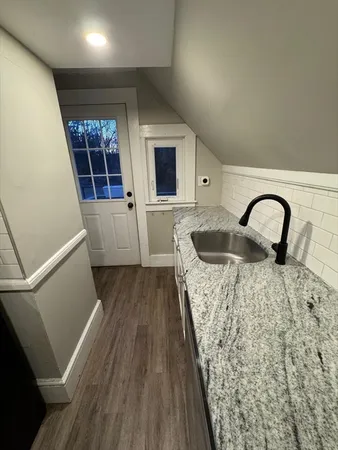 $2,200 | 368 North Elm Street, Unit 2, West Bridgewater, MA 02379