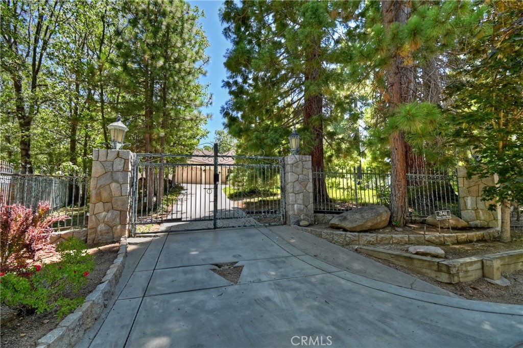 28411 North Shore Road Lake Arrowhead, CA 92352 - Photo 64 of 66 Entrance