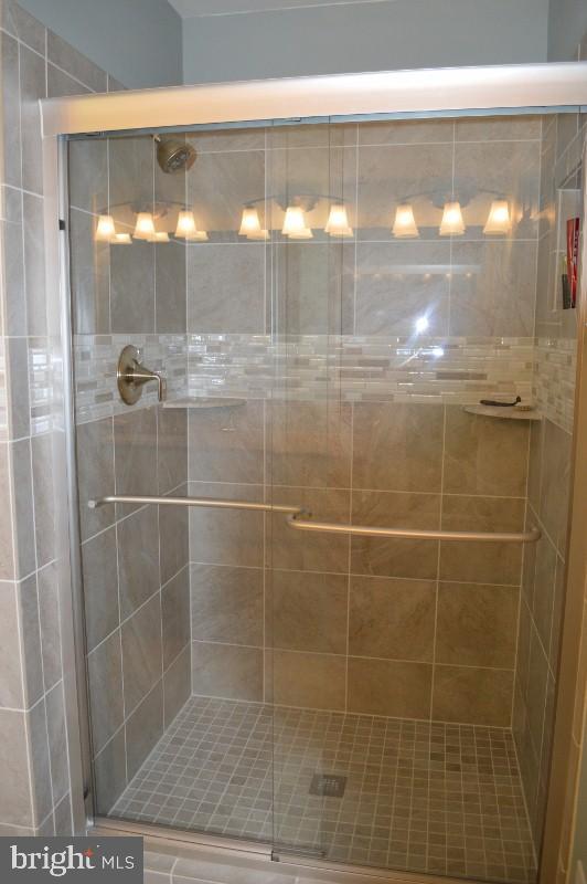 9302 Mac Swain Place Springfield, VA 22153 - Photo 26 of 69 Master Bath has Tub and private shower