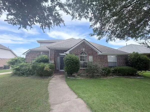 $2,750 | 8240 Spring Ridge Drive, Plano, TX 75025