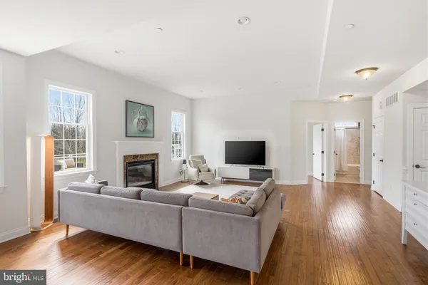 $1,845,000 | 305 Greenbank Lane, Newtown Square, PA 19073