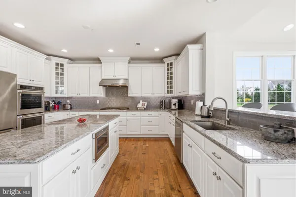 $1,845,000 | 305 Greenbank Lane, Newtown Square, PA 19073