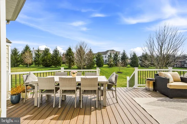 $1,845,000 | 305 Greenbank Lane, Newtown Square, PA 19073