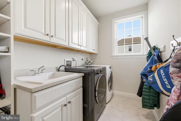 $1,845,000 | 305 Greenbank Lane, Newtown Square, PA 19073