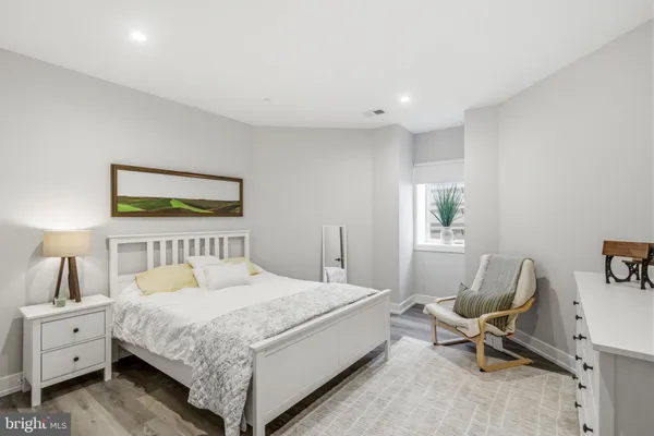 $1,845,000 | 305 Greenbank Lane, Newtown Square, PA 19073