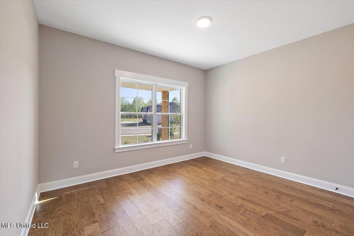 7548 Thomas Riley Street Hernando, MS 38632 - Photo 26 of 34 Dogwood - spare bedroom door